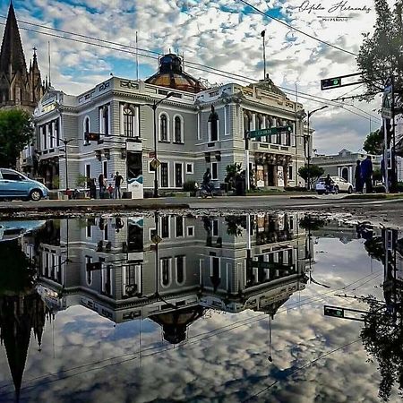 Hotel Aguila Гвадалахара Экстерьер фото